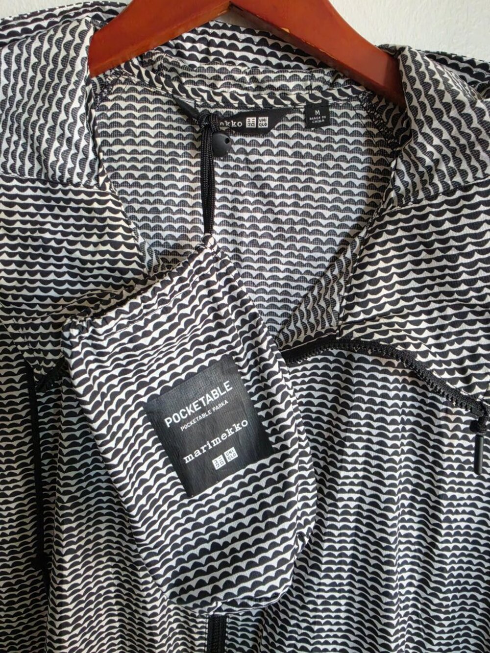 Uniqlo x Marimekko Papaju Pocketable Long Parka M - Picture 2 of 4